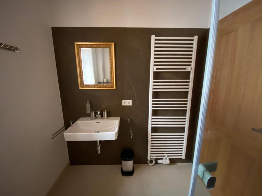 Josefshof Apartment *